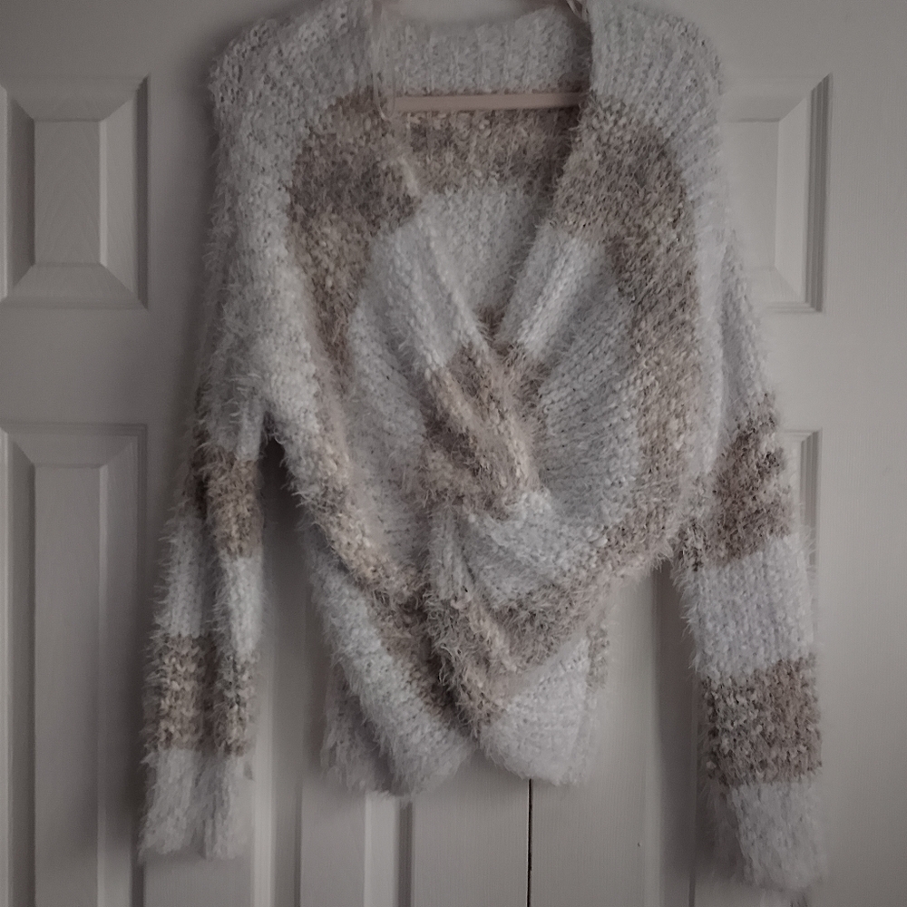 Cozy White andLarge Women Sweaters All In Good Condition Tan Women's Sweater